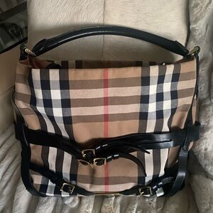 Burberry bag-Authentic